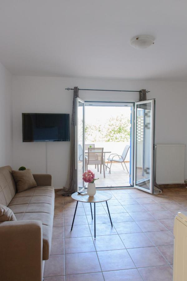 Marys House Apartment Porto Heli Exterior photo